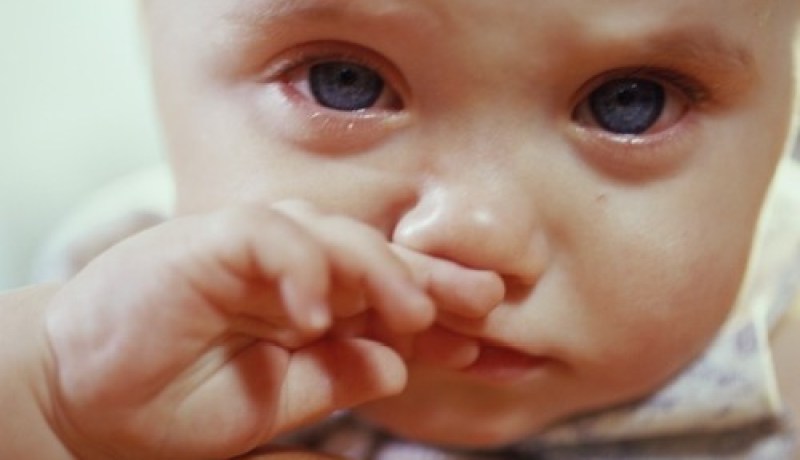 رغم أنّه في‮ ‬الشّهر الثّامن من العمر‮.. ‬طفلي‮ ‬أخلط أوراق حياتي؟‮!‬