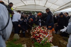 جنازة رسمية وشعبية للوزير بختي بلعايب في مقبرة الشراڤة