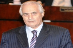 الميني ‬ممنوع في‮ ‬المحاكم