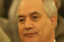 العدالة تبحث عن متهم خطير.. يرتشف القهوة في الشيراطون