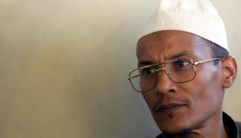 بن حاج  أصبح يهتم بصحة المواطنين!