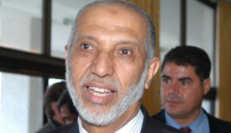 بلخادم غاضب على حبيب شوقي..
