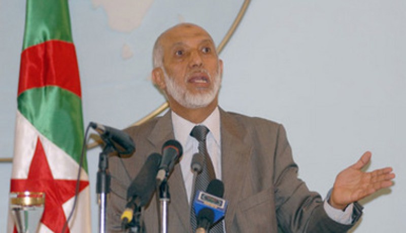 جبهة التحرير الوطني تنصب أربعة لجان لمراجعة الدستور وقوانين الانتخابات و الأحزاب والإعلام