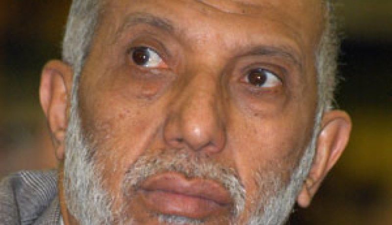 مبعوث بلخادم يهدد الصحفيين