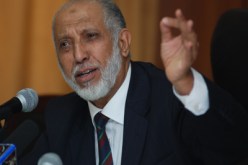 ‮ ‬بلخـــادم‮  ‬لـ‮''‬النهــار‮'':''‬لا وجود لتغيير حكومي‮ ‬اليوم ولا حتى بعد أسابيع‮'' ‬