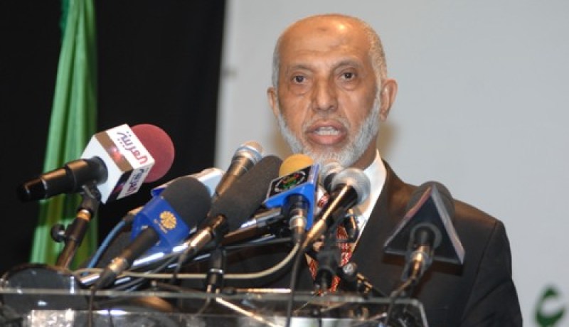 بلخادم يدعو إلى معاملة باريس وواشنطن بالمثل والإصرار على مطلب اعتذار فرنسا