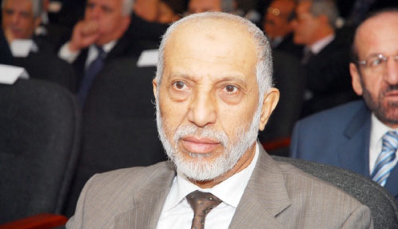 الأفلان يتضامن مع مير الأرسيدي المغتال