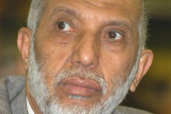 بلخادم مخير للفصل بين وزيرين من الافلان