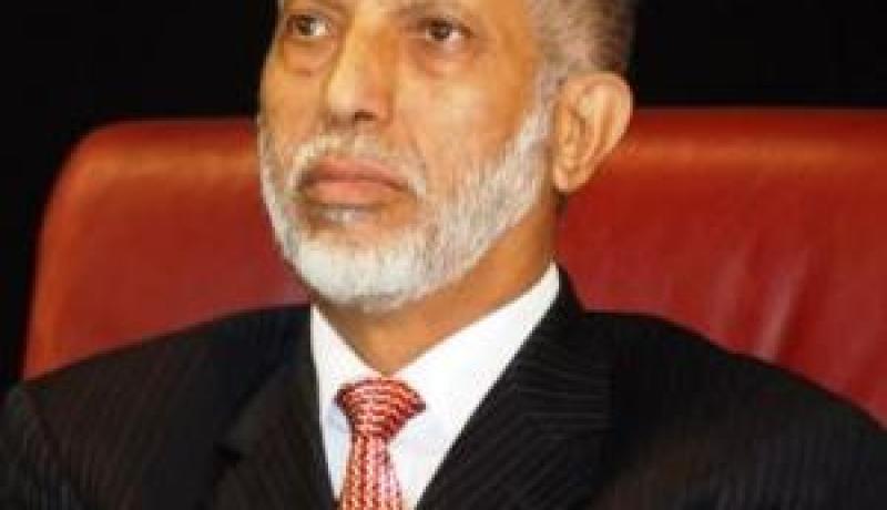 بلخادم بوتفليقة بخير ولا ينبغي صنع قضية سياسية من وضعه الصحي