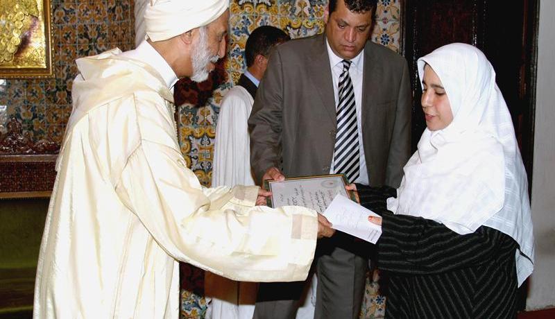 بلخادم، الممثل الشخصي للرئيس، يتحادث هاتفيا مع الرئيس الموريتاني المعزول