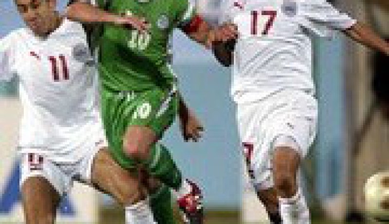 جديد المحترفين: صايفي وبزاز يحرمان من المشاركة بسبب الإصابة