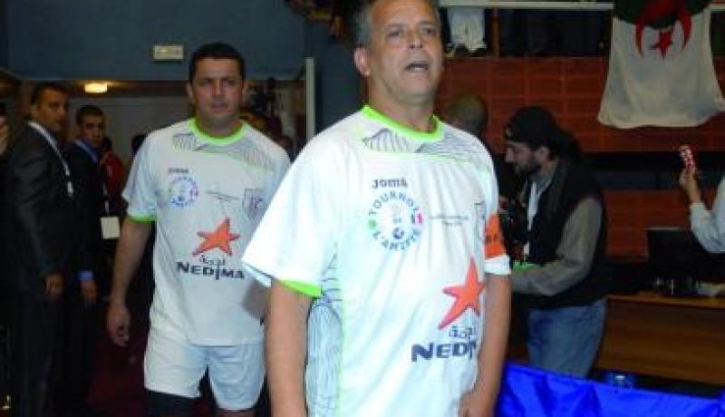 بلومي : ''لن نرفع معنوياتنا بإقصاء إيطاليا وفرنسا ولا يمكن مقارنة منتخبنا بهم''