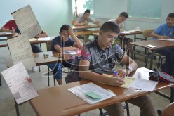 رغم الإجراءات المشدّدة..مواضيع الّلغة العربية والفيزياء لشهادة البيام على الفايسبوك