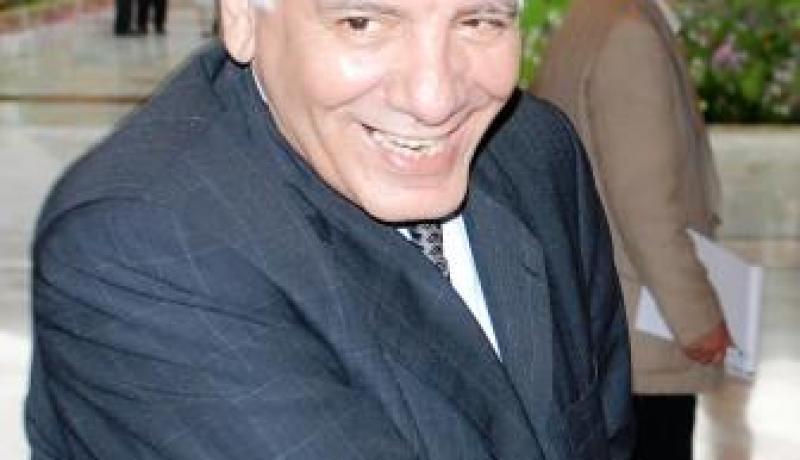 يصدر البصل والثوم