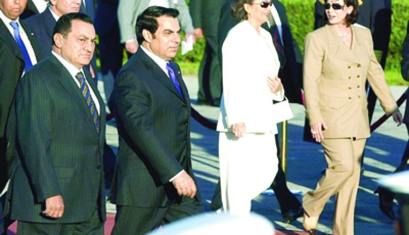 ‮ ‬مبارك وبن علي‮ ‬سقطا ‮ ‬في‮ ‬يوم واحد