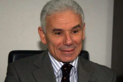 ابن عطا الله يعرب عن ارتياحه لتقلص المدة الزمنية لعبور المسافرين عبر الموانئ