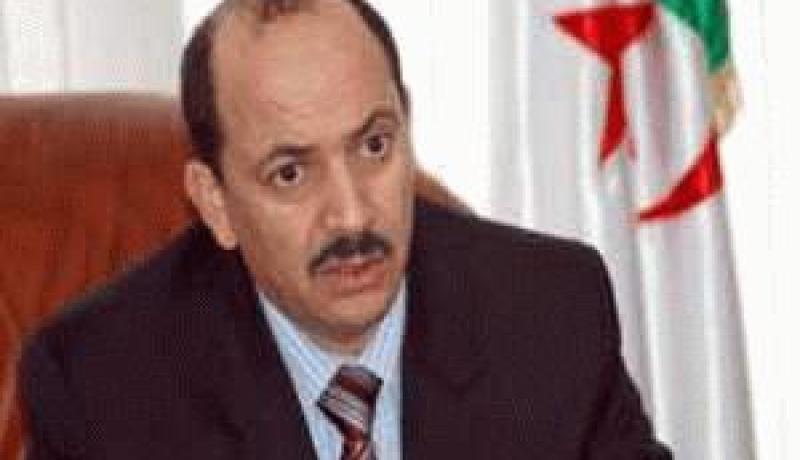 بن بادة سبعة ألاف إطار جامعي سيتم توظيفهم في قطاع التجارة في آفاق 2014