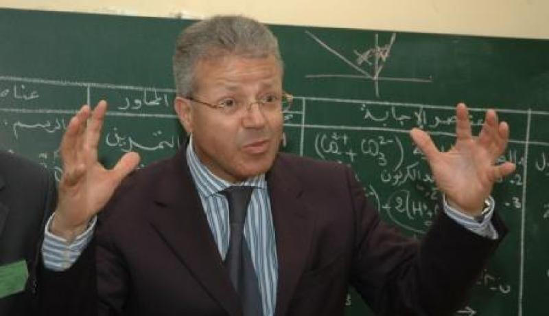 بن بوزيد يفصل اليوم في عطلة نهاية الأسبوع وفي تواريخ تنظيم الامتحانات الرسمية الثلاثة