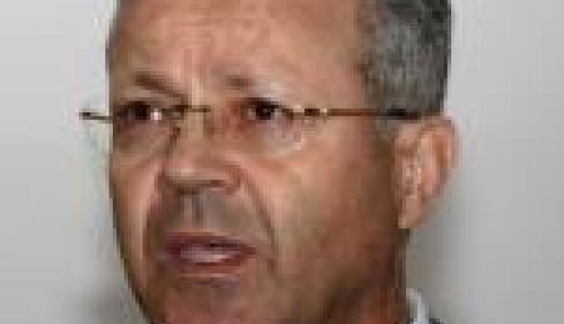 بن بوزيد يجتمع بلجنة تقييم البرامج لوضع آخر لمسات بكالوريا 2009