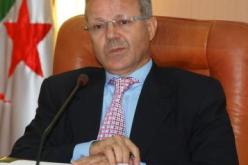 قائدة طائرة تقود ثانوية