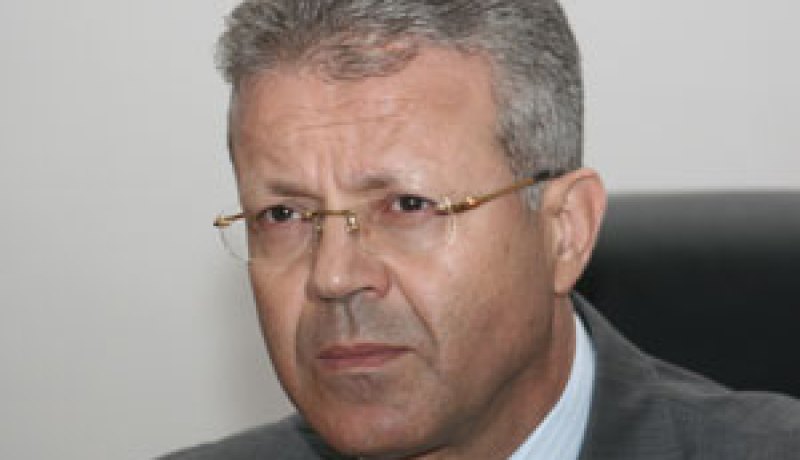 عريس وعروسة في مسابقة بن بوزيد