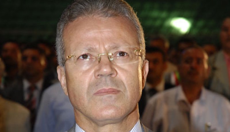 ''الرافضون للقانون الأساسي هم معدّوه''