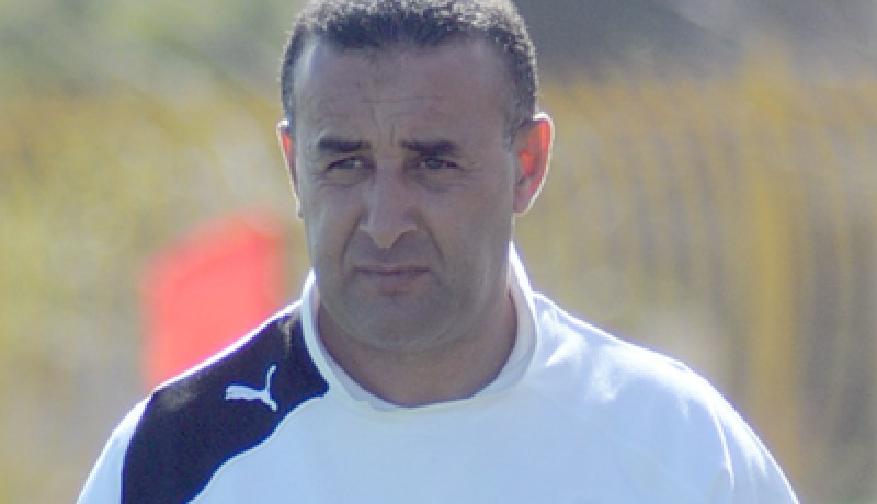 بـن شيخــة:''لا تهمنــي هويـة المنتـخب الذي سنواجهه.. وليس لدي ما أخسر''