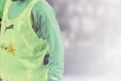 زياني استاء من بن شيخة ولم يجلس على كرسي الإحتياط