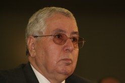 أحزاب بلا تمثيل تصرّ‮ ‬على النظام البرلماني‮‬