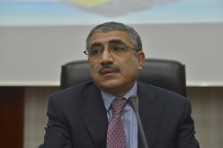 بن طاهر «يخمّم» في المصطافين