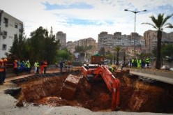 هام لسكان العاصمة إغلاق طرقات لعدة أيام بسبب حفرة بن عكنون