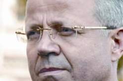 بن بوزيد: وزارة المجاهدين هي المسؤولة عن حذف مقاطع النشيد الوطني