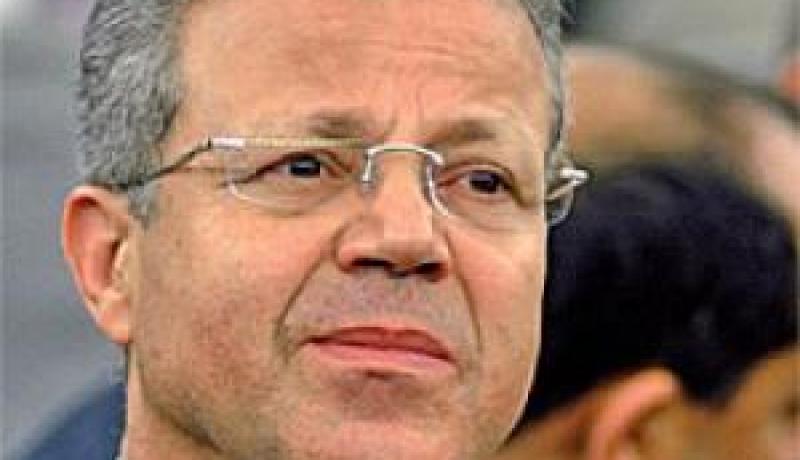 بن بوزيد‮ ''‬يخمم‮'' ‬على التلاميذ‮ ‬