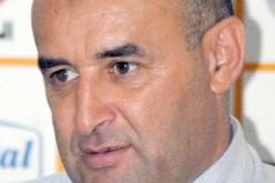 إدارة النادي الإفريقي تقيل المدرب عبد الحق بن شيخة