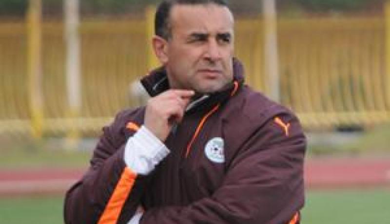 بن شيخة يطرد الذوادي من التدريبات قبل مباراة كأس الكاف