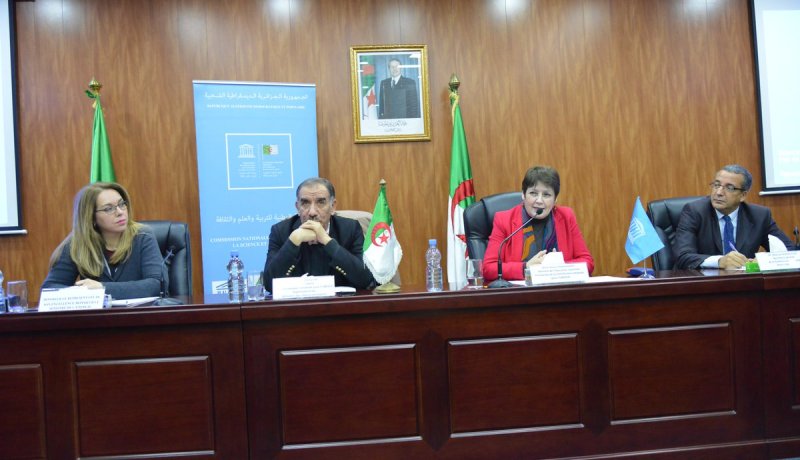 بن غبريت تطالب اللجنة الوطنية لليونيسكو بإنجاز مشاريع
