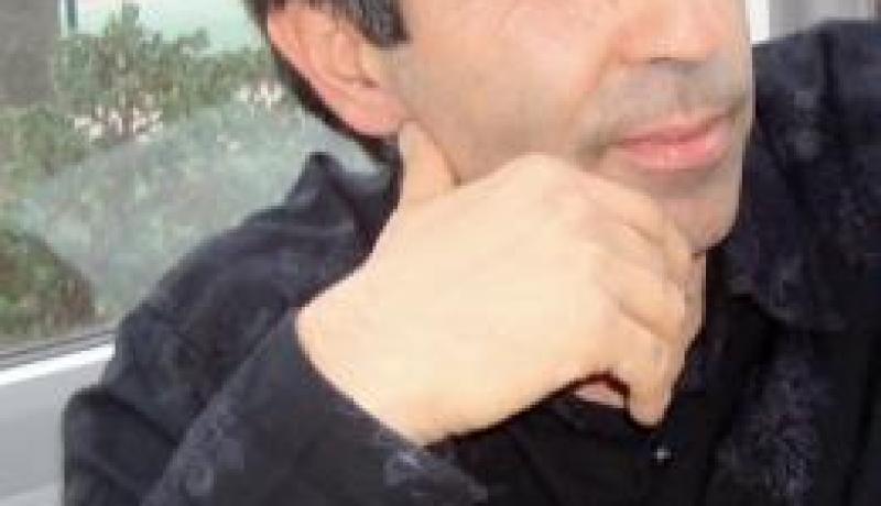 اختيار الألوان الوطنية يجب أن يكون نابعا من القلب