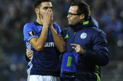 مُدرب “شالك04” يُنفّذ تهديداته ضد بن طالب