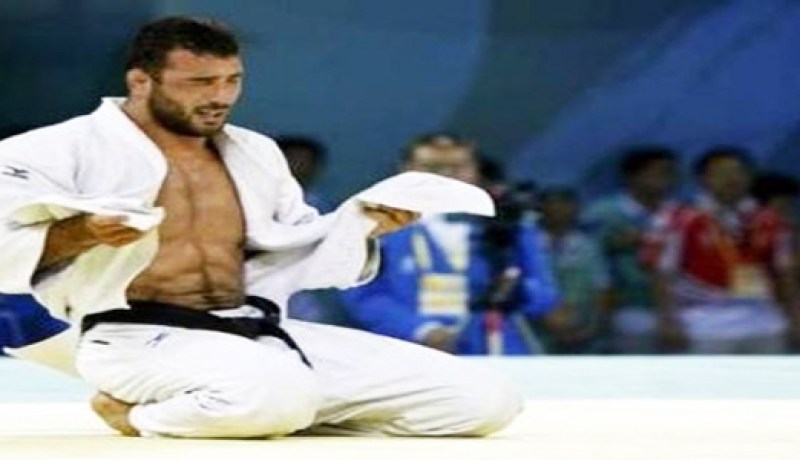 إقصاء المصارعين لياس بويعقوب و عمار بن يخلف في الجائزة الكبرى لدوسلدورف للجيدو