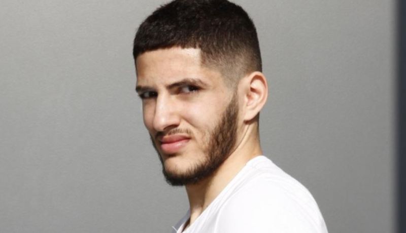 بن زية :”لم أر في حياتي مُدربا كهذا..”