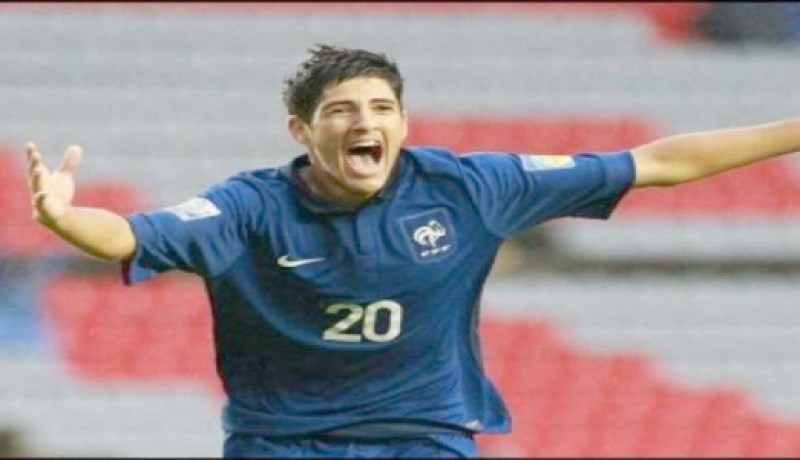 بن زية‮ ‬غير متحمس للدفاع عن ألوان ‮‬الخضر ‬ويريد التركيز مع ليون‮  ‬