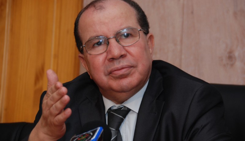 بركات لا يـــؤدي الواجـب