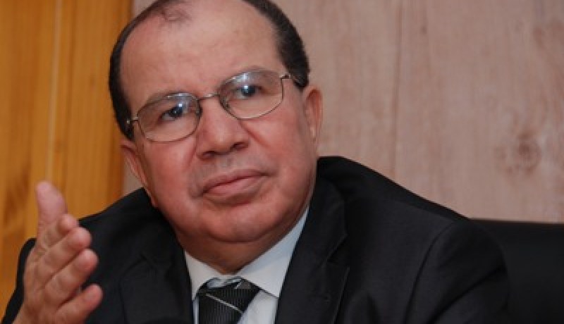 الفرنسيون يشتكون.. والأمريكان يحققون!