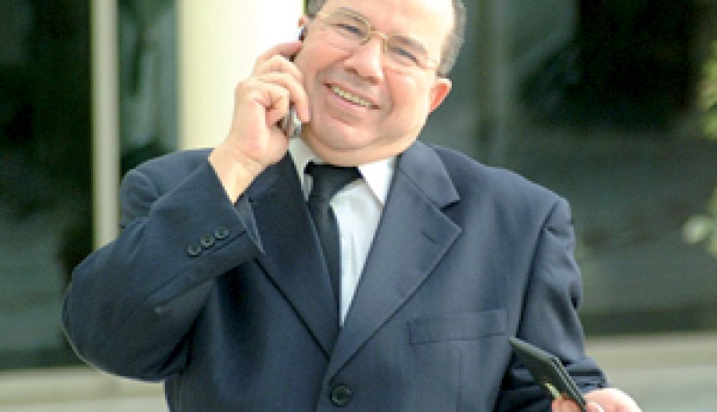 المومن يسبق في “أهلو”