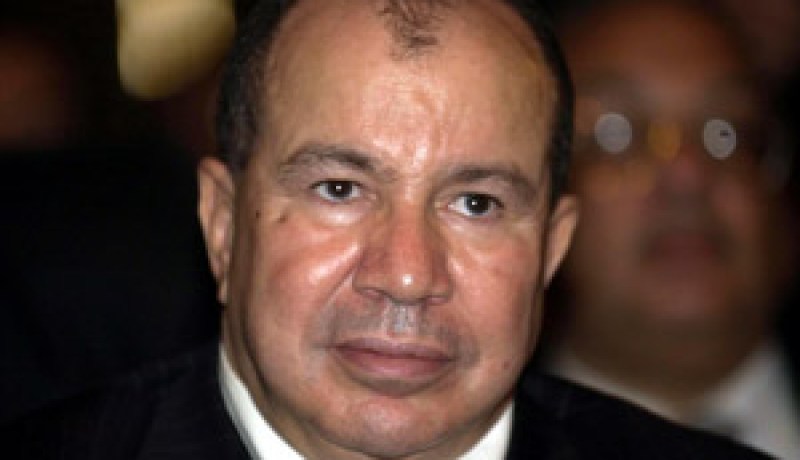 بركات يطمئن