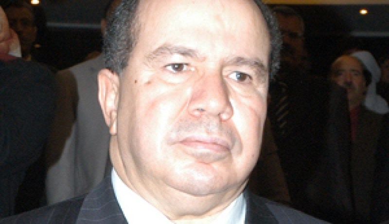 في “مايو” لا يسعف من لسعته عقرب!