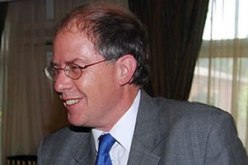 باريس تنقل رسائل الى القذافي وليس هناك مفاوضات مباشرة