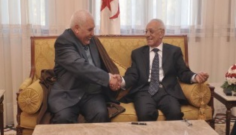 مترشحون تحت رحمة بسايح