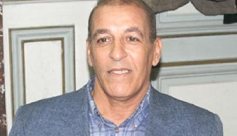 تكريم عمر البرناوي في افتتاح عكاظية الجزائر للشعر العربي