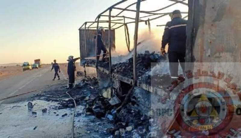 أدرار.. احتراق شاحنة محملة بأجهزة كهرومنزلية